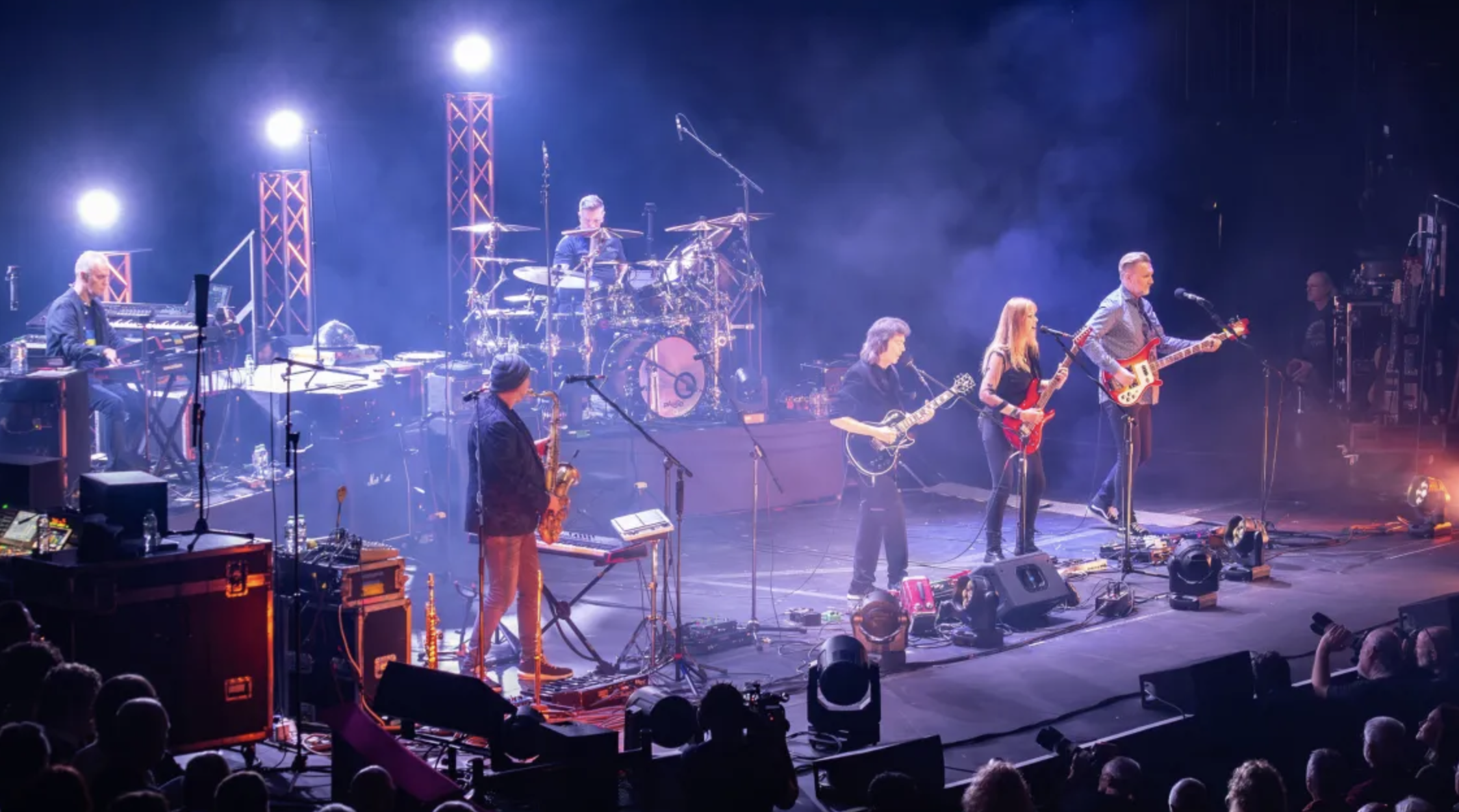 Steve Hackett announces 'The Lamb Stands Up Live At The Royal
